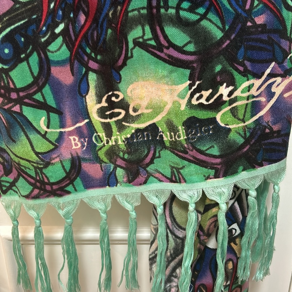 Ed Hardy Scarf - Picture 3 of 4